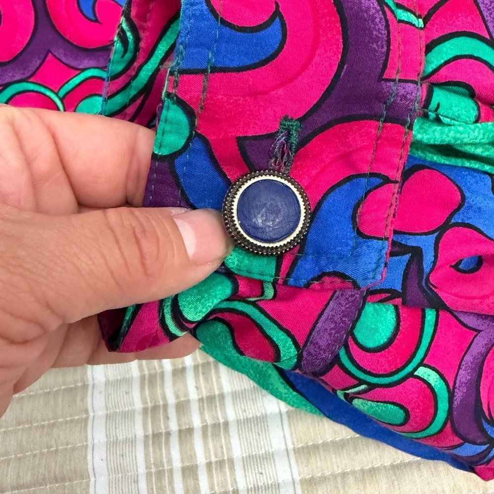 Versace Vintage jacket made in Italy. Authentic 90s jacket silk blend fabric - Picture 7 of 14